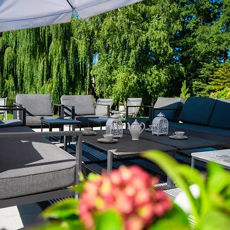 Villa Strzecha Chopina - Dom I Polwysep Tylko Dla Ciebie